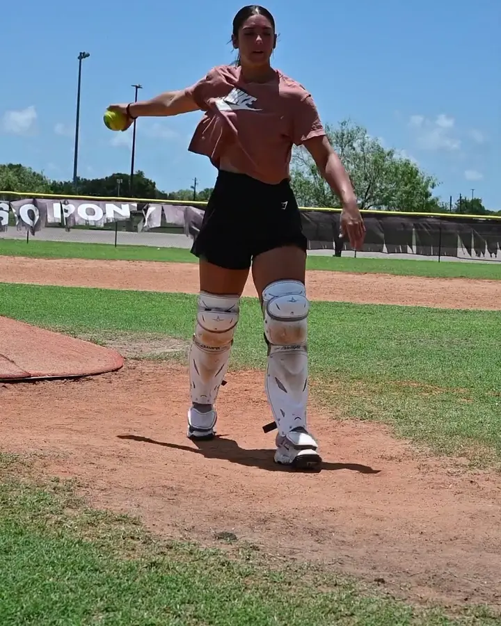 Reagan Glanz working on throwing